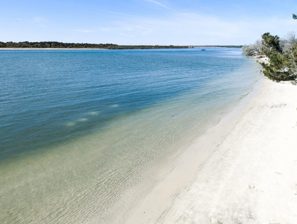White sand, blue ocean, blue sky, at Matanzas Beach